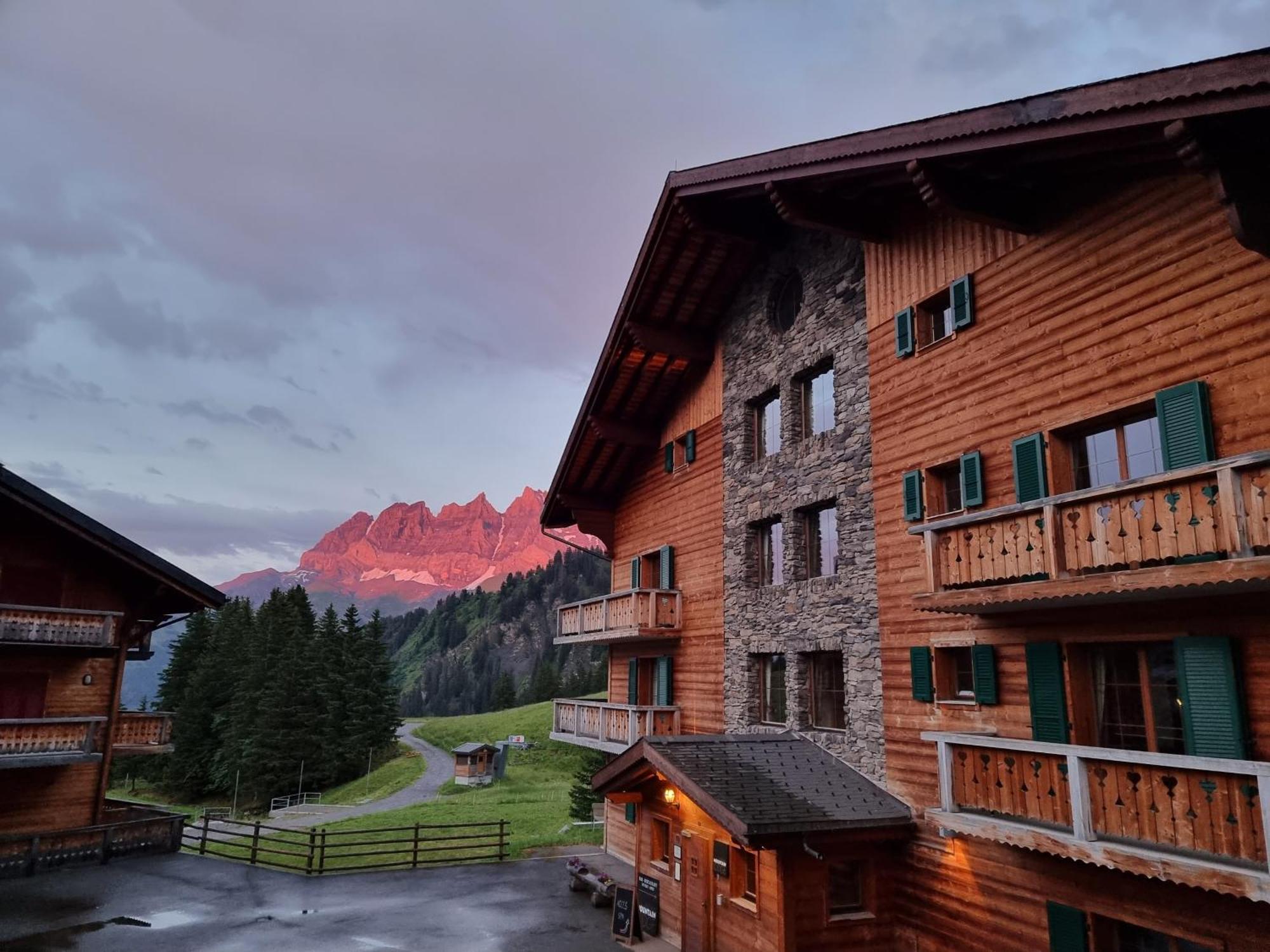 Mountain Lodge, 레 크로세트 외부 사진